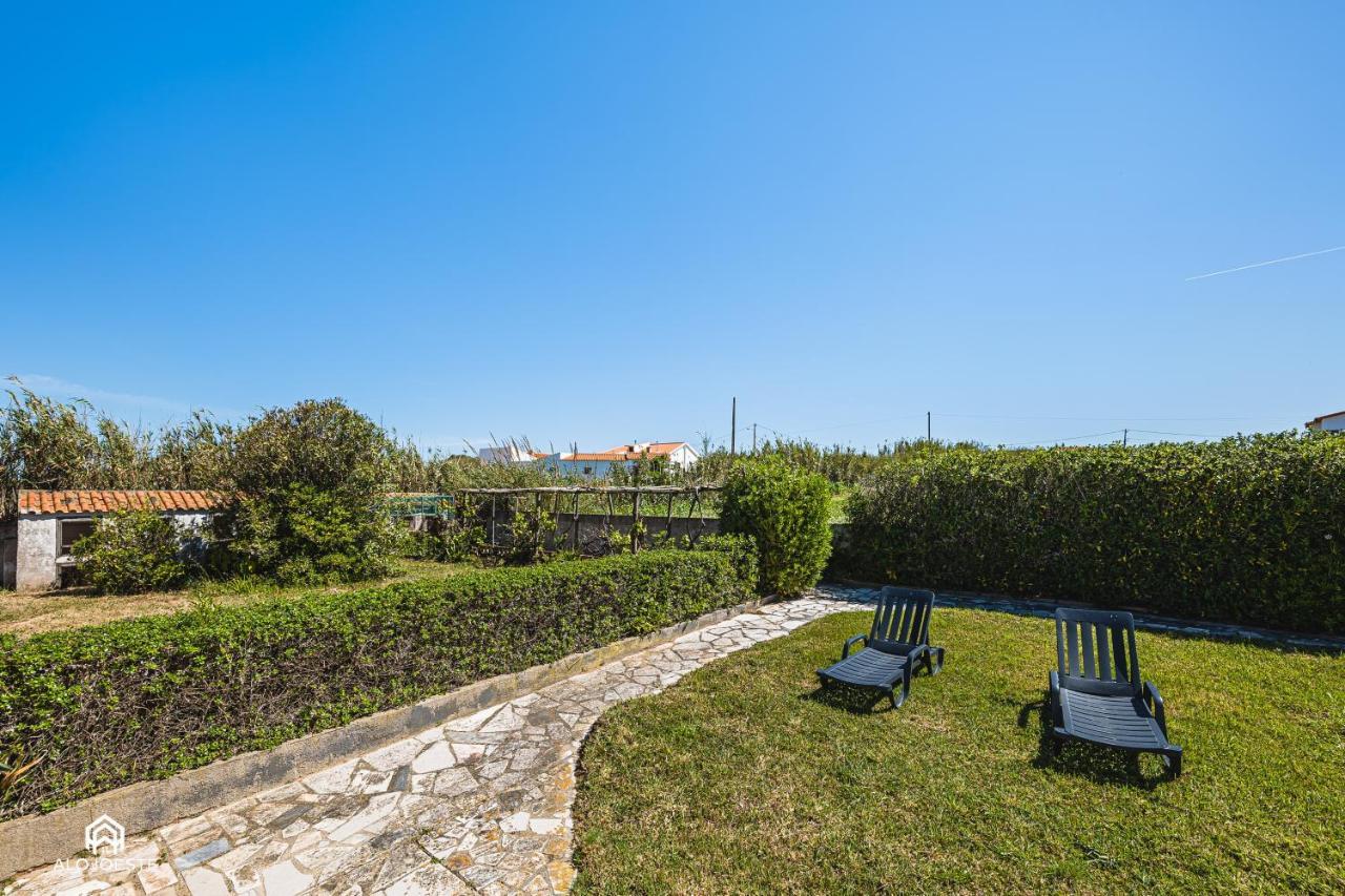 Casa A Beira Mar - Countryhouse With Ocean View Sao Pedro da Cadeira Bagian luar foto